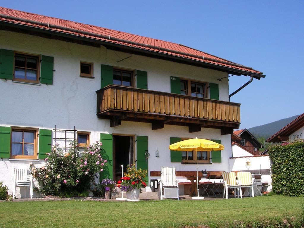 Gaestehaus Attenhauser Унтераммергау Экстерьер фото
